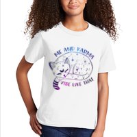 me and karma vibe like that karma is a cat purring in my lap Kids T-Shirt