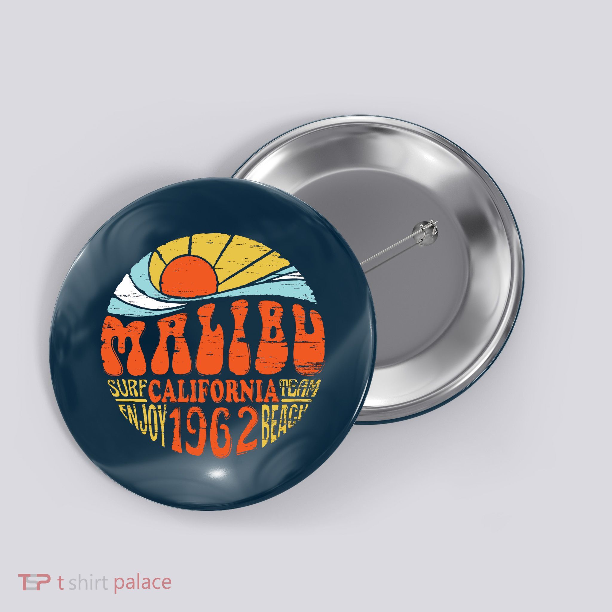 Malibu California Retro Distressed Button