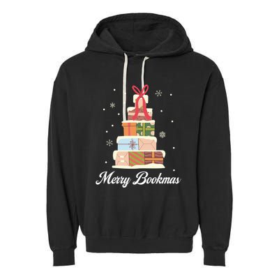 Merry Bookmas Books Pine Tree Funny Reading Lover Christmas Gift Garment-Dyed Fleece Hoodie