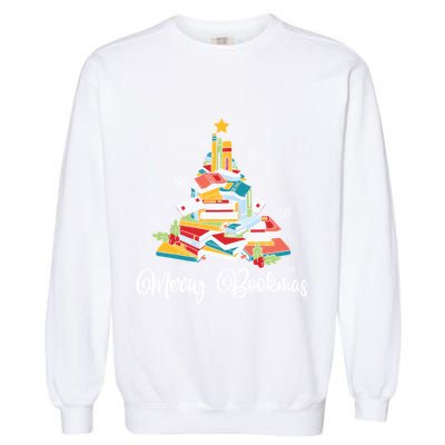 Merry Bookmas Books Pine Tree Funny Reading Lover Christmas Gift Garment-Dyed Sweatshirt