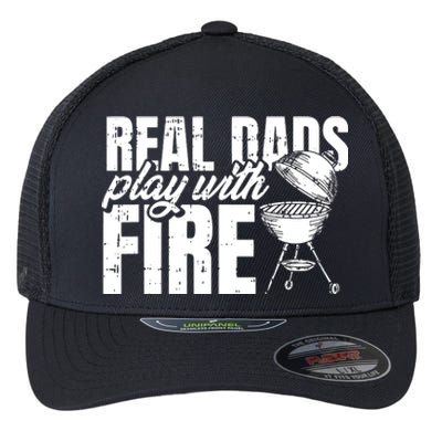 Men BBQ Chef Dad Fathers Day Grill Grilling Master Papa Grandpa Flexfit Unipanel Trucker Cap