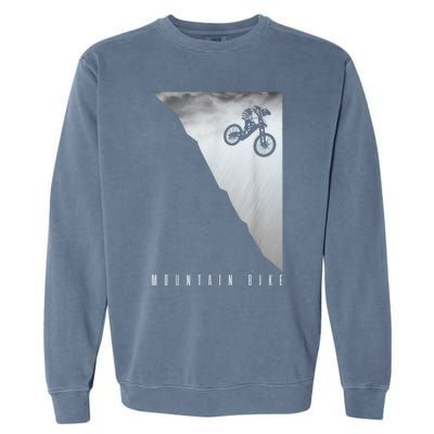 Mountain Bike Downhill MTB Biking Vintage Biker Gift Men Garment-Dyed Sweatshirt