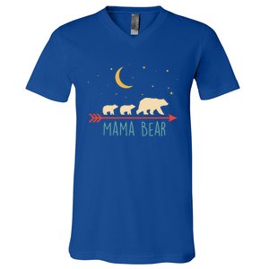 Mama Bear Gift With 2 Cubs Funny Gift Retro Style Gift V-Neck T-Shirt