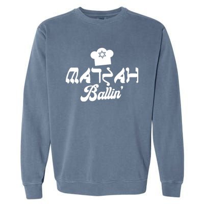 Matzah Ballin Gift Funny Jew's Passover Gift Jewish Holiday Cool Gift Garment-Dyed Sweatshirt