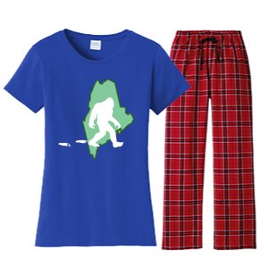 Maine Bigfoot Hunter State Great Gift Women's Flannel Pajama Set