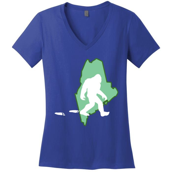 Maine Bigfoot Hunter State Great Gift Women's V-Neck T-Shirt