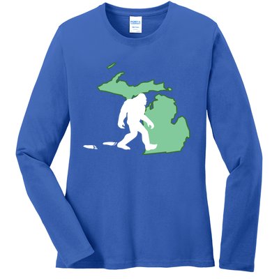 Michigan Bigfoot Hunter State Gift Ladies Long Sleeve Shirt