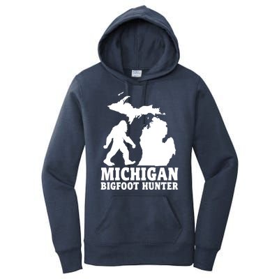 Michigan Bigfoot Hunter Women's Pullover Hoodie