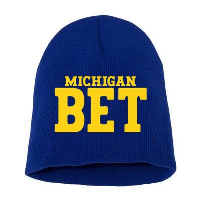 Michigan Bet Short Acrylic Beanie