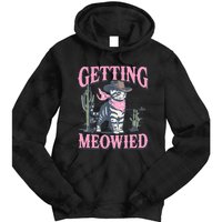 Meowdy Bachelorette Party Cowgirl Getting Meowied Cat Bride Tie Dye Hoodie