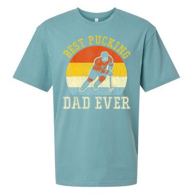 Mens Best Pucking DAD Retro Father's Day Gift For Hockey Dad Sueded Cloud Jersey T-Shirt