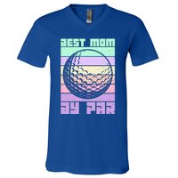 Mom By Par Golfing Moms Mother's Day Golf Best Mom By Par Gift V-Neck T-Shirt