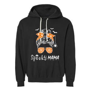 Messy Bun Spooky Mama Mom Funny Halloween Costume Skull Garment-Dyed Fleece Hoodie