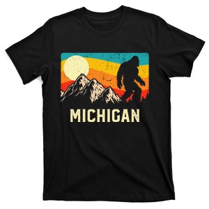 Michigan Bigfoot Sasquatch Mountains Retro Hiking  T-Shirt