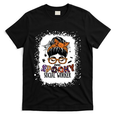 Messy Bun Spooky Social Worker Women Halloween School Worker T-Shirt
