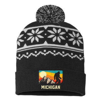 Michigan Bigfoot Sasquatch Mountains Retro Hiking USA-Made Snowflake Beanie