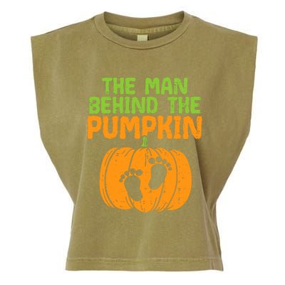 Man Behind The Pumpkin Dad Halloween Pregnancy Announcement Garment-Dyed Women's Muscle Tee