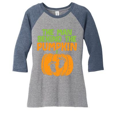 Man Behind The Pumpkin Dad Halloween Pregnancy Announcement Women's Tri-Blend 3/4-Sleeve Raglan Shirt