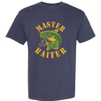 Master Baiter Wels Catfish Hunter Garment-Dyed Heavyweight T-Shirt