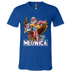 Meowica Cat Bald Eagle 4th Of July Patriotic American Flag Gift V-Neck T-Shirt