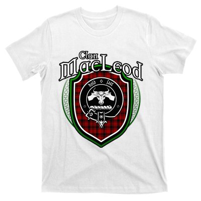 Macleod Clan Crest Scottish Clan Macleod Family Badge T-Shirt