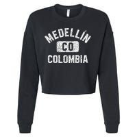 Medellin Colombia Gym Style Distressed White Print Cropped Pullover Crew
