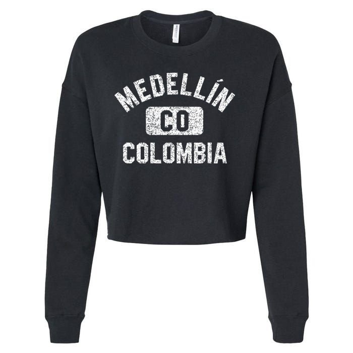 Medellin Colombia Gym Style Distressed White Print Cropped Pullover Crew