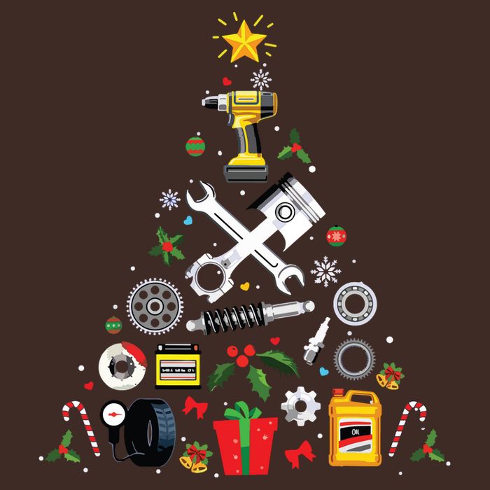 Mechanic Christmas Ornament Tree In Garage Car Mechanic T-Shirt