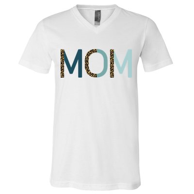Mom Cheetah Print Cute Mother's Day Gift V-Neck T-Shirt