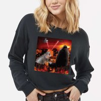 Moo Deng And Pesto Battle Cropped Pullover Crew