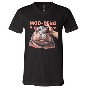 Moo Deng Bouncy Pig In Thai Picture The Cute Baby Hippo V-Neck T-Shirt