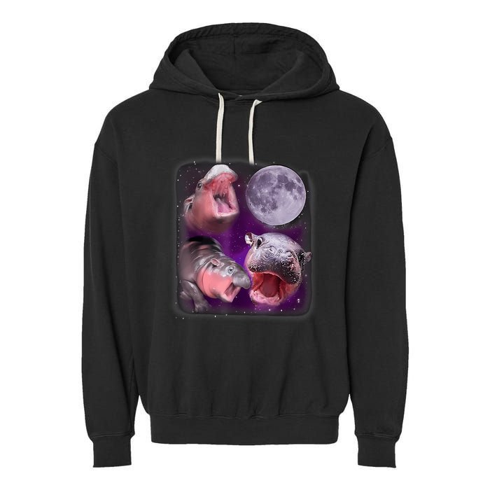 Moo Deng Bouncy Pig In Thai Picture Howling Under The Moon Garment-Dyed Fleece Hoodie