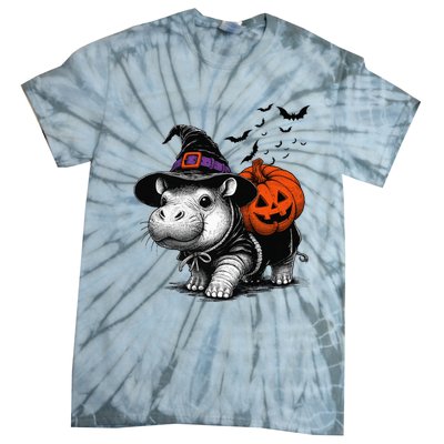 Moo Deng Bouncy Pig Moo Deng Halloween Funny Hippo With Pumpkin Witch Hat Tie-Dye T-Shirt