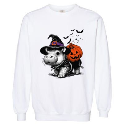 Moo Deng Bouncy Pig Moo Deng Halloween Funny Hippo With Pumpkin Witch Hat Garment-Dyed Sweatshirt