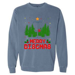 Merry Discmas Funny Christmas Xmas Frisbee Golfer Player Garment-Dyed Sweatshirt