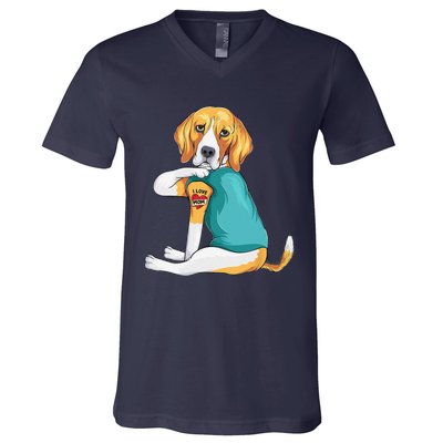 Mothers Day Gift Funny Dog Mom Beagle I Love Mom Tattoo V-Neck T-Shirt