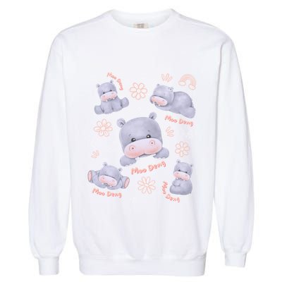 Moo Deng Hippo Pig Flower Cute Baby Pygmy Moodeng Souvenir Garment-Dyed Sweatshirt
