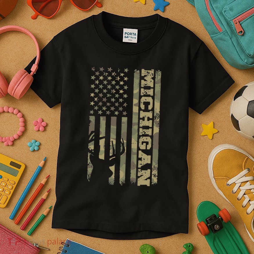 Michigan Deer Hunter Vintage Deer Hunting Camo Usa Flag Kids T-Shirt