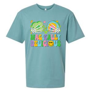 Magically Delicious Hippie St Patrick's Day Skeleton Charms Sueded Cloud Jersey T-Shirt