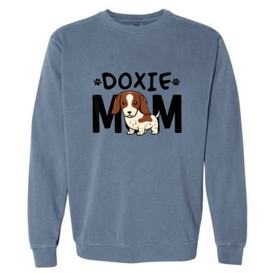 Mama Dog Lover Piebald Dachshund Mom Doxie Gift Garment-Dyed Sweatshirt