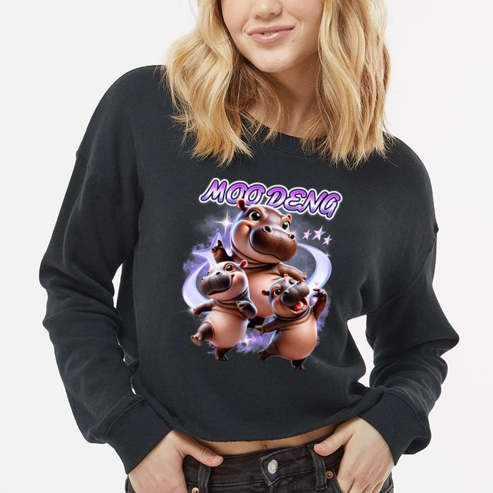 Moo Deng Cropped Pullover Crew