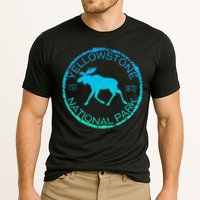 Moose Design Yellowstone National Park Souvenir HikerS Cooling Performance Crew T-Shirt