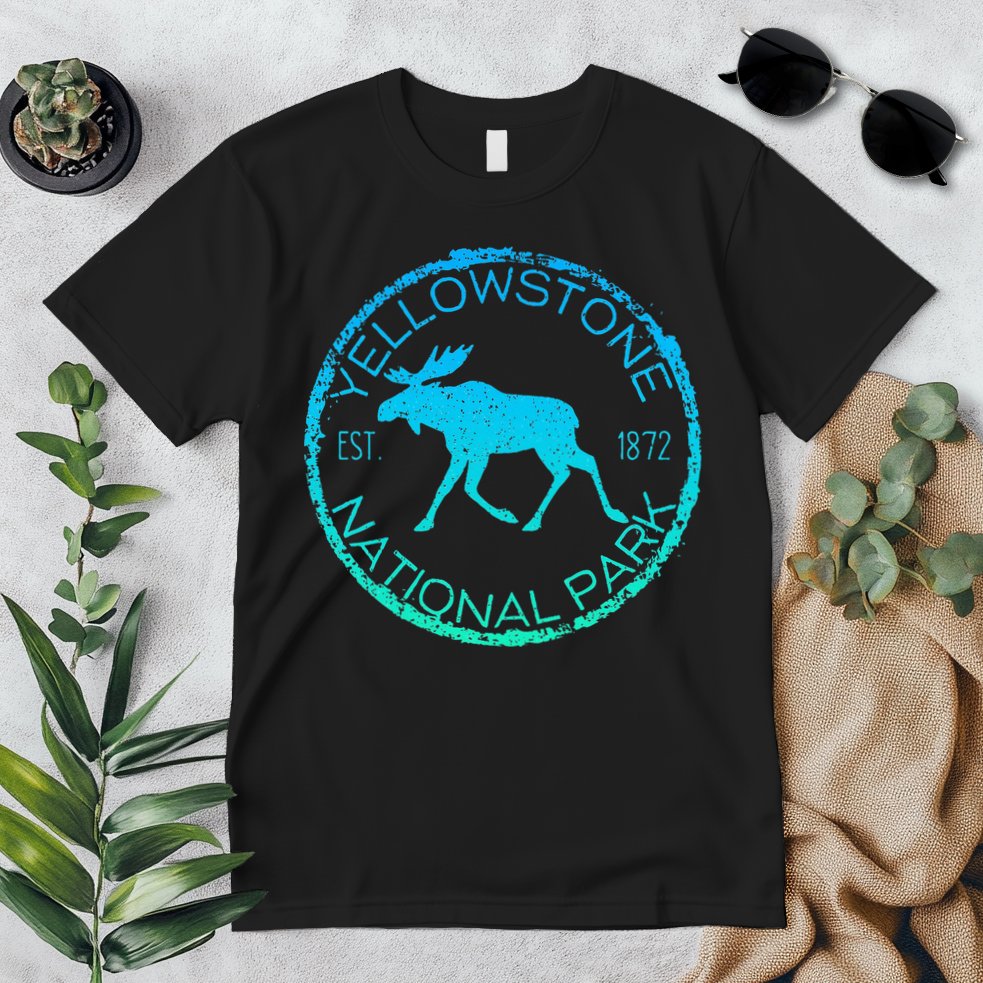 Moose Design Yellowstone National Park Souvenir HikerS Premium T-Shirt