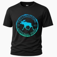 Moose Design Yellowstone National Park Souvenir HikerS Cooling Performance Crew T-Shirt