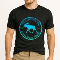 Moose Design Yellowstone National Park Souvenir HikerS Cooling Performance Crew T-Shirt