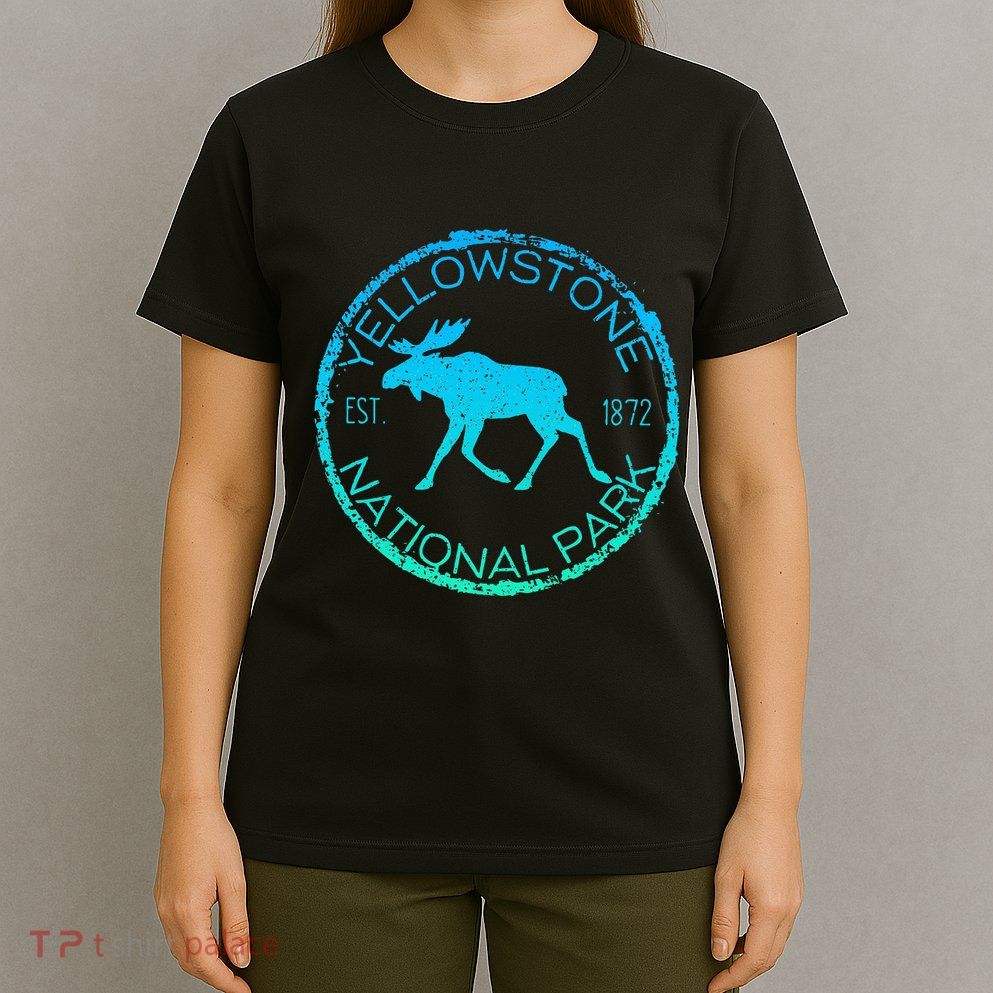 Moose Design Yellowstone National Park Souvenir HikerS T-Shirt