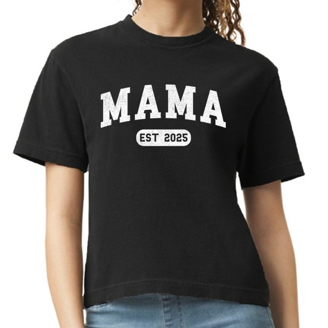 Mama Est 2025 Expect Baby Mother 2025 New Mom 2025  Comfort Colors Boxy T-Shirt