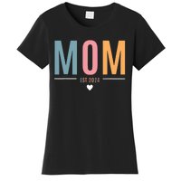 Mom Est 2024 Expect Baby 2024 Mother 2024 New Mama Mommy Women's T-Shirt