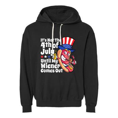 Mens Funny 4th Of July Hot Dog Wiener Comes Out Adult Humor Gift Garment-Dyed Fleece Hoodie