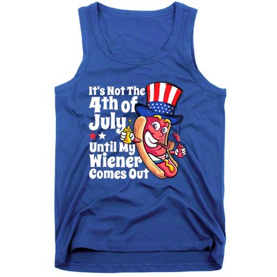 Mens Funny 4th Of July Hot Dog Wiener Comes Out Adult Humor Gift Tank Top